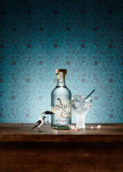 Jinzu Gin als Gin Tonic genießen